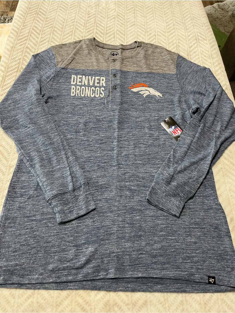 47 Brand Denver Broncos Crewneck Henley - Heather Blue & Gray Large
